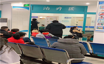 雷鸣介绍青岛那个医院治白癫风好 雷鸣介绍青岛那个医院治白癫风好