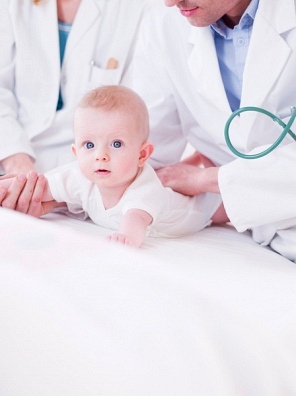 白癜风各个时期的症状表现是什么